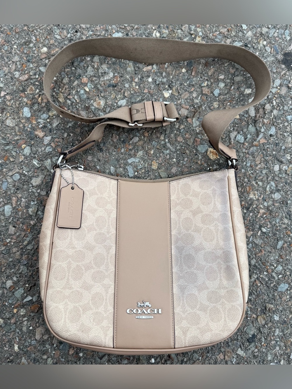 Coach Ellie Crossbody File Bag Shoulder Cream C Logo Strap Pockets Authentic